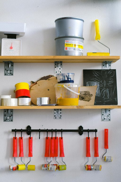 DIY Shower Storage Solutions for Organized Bathrooms